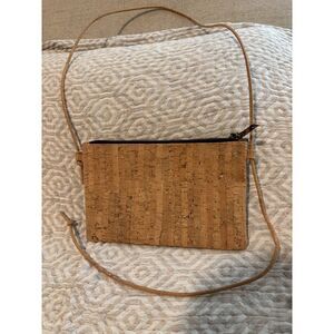 Cork Purse adjustable crossbody strap EUC